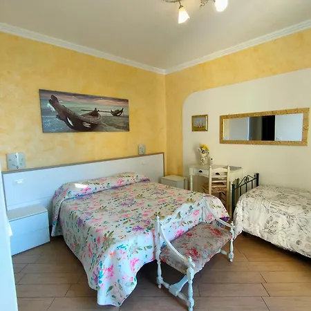 La Casa Del Sole Gæstehus