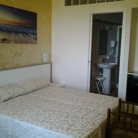 La Casa Del Sole 招待所 3*