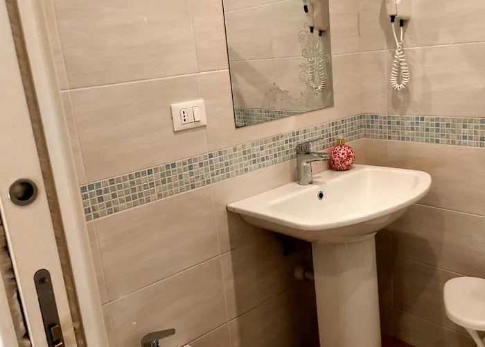 Πανσιόν La Casa Del Sole 3*