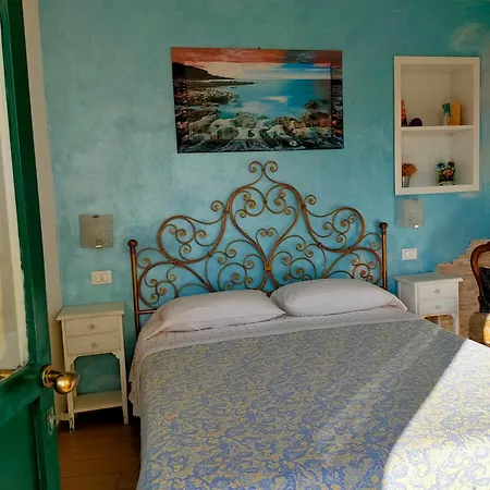 La Casa Del Sole Guest house *