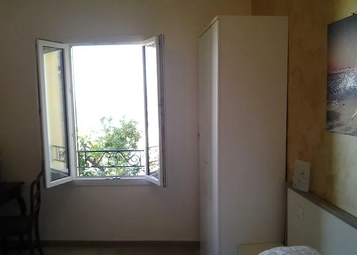 La Casa Del Sole Pensión San Remo
